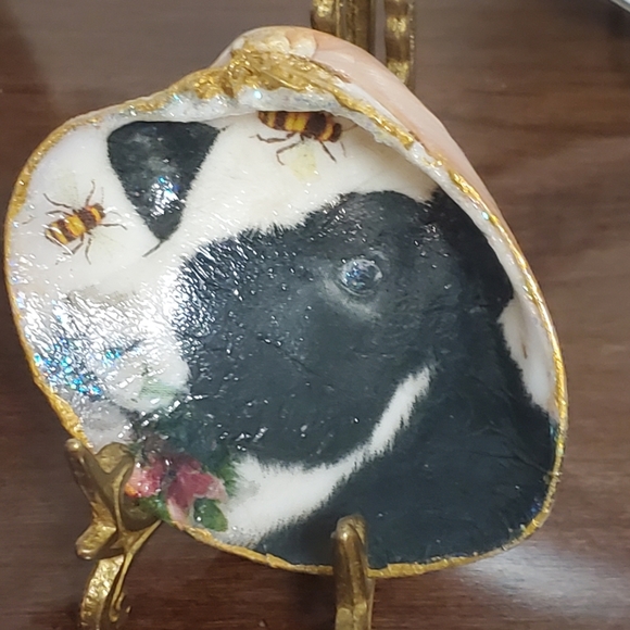 Handcrafted Clam Trinket Shell 🐚 - Picture 3 of 5